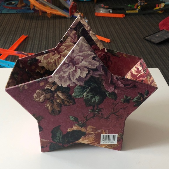 🐰 Rustic Floral Star-Shaped Storage Box - Picture 4 of 6